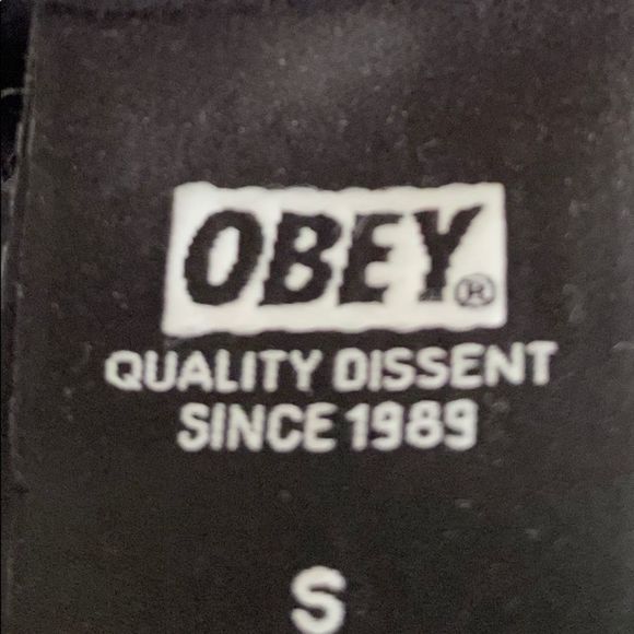 OBEY shirt with graphic on both front and back, black, small - Picture 4 of 4